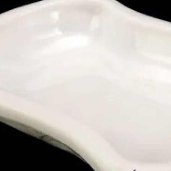 Vintage McKee Milk Glass Quintec Relish Soap Jewelry Trinket Knick knack Dish - Picture 5 of 5